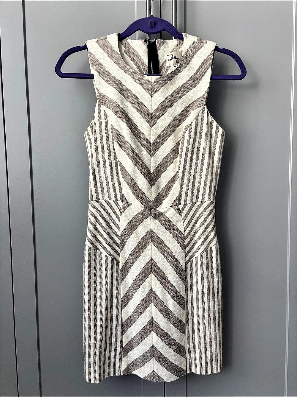 Milly Geometric Mini Dress in White & Gray/Taupe Size 2